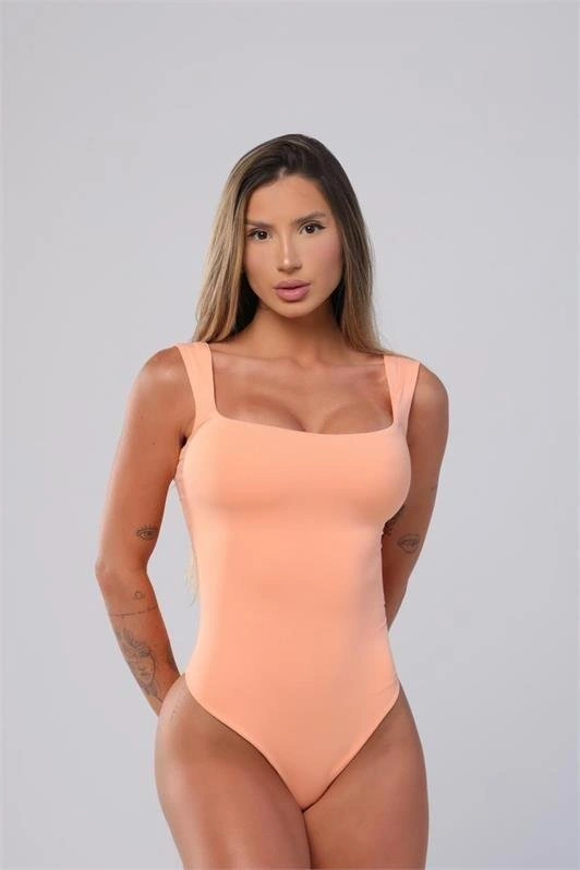 Body Alça Larga Decote Quadrado Juliete — vista 1