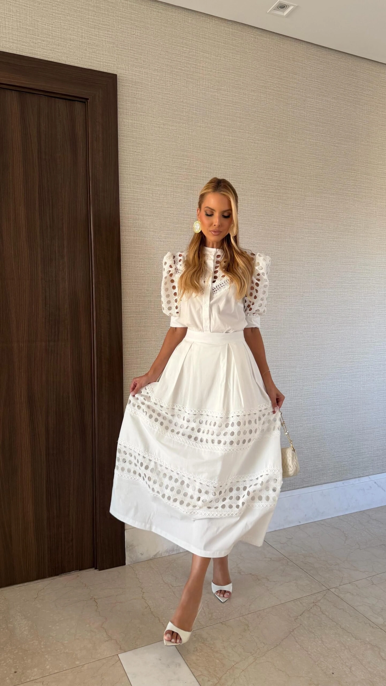 Vestido Midi Laise Manga Bufante — vista 1